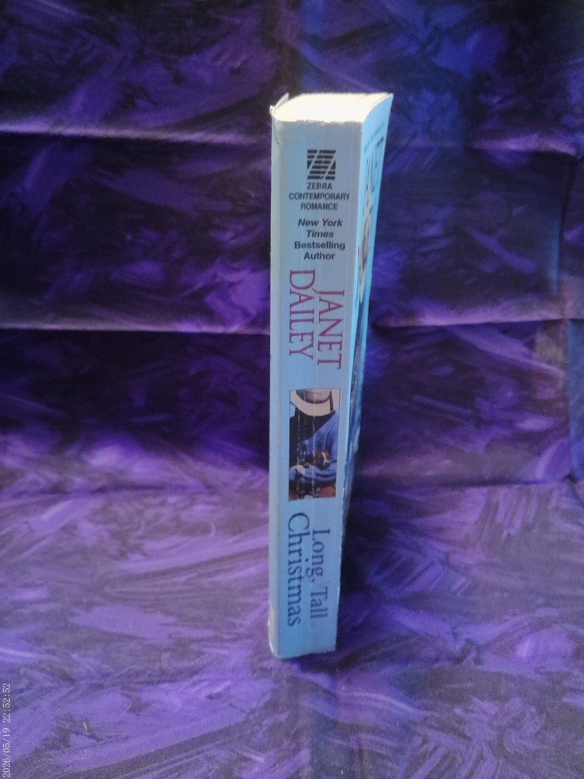 Long, Tall Christmas by Janet Dailey - Spine